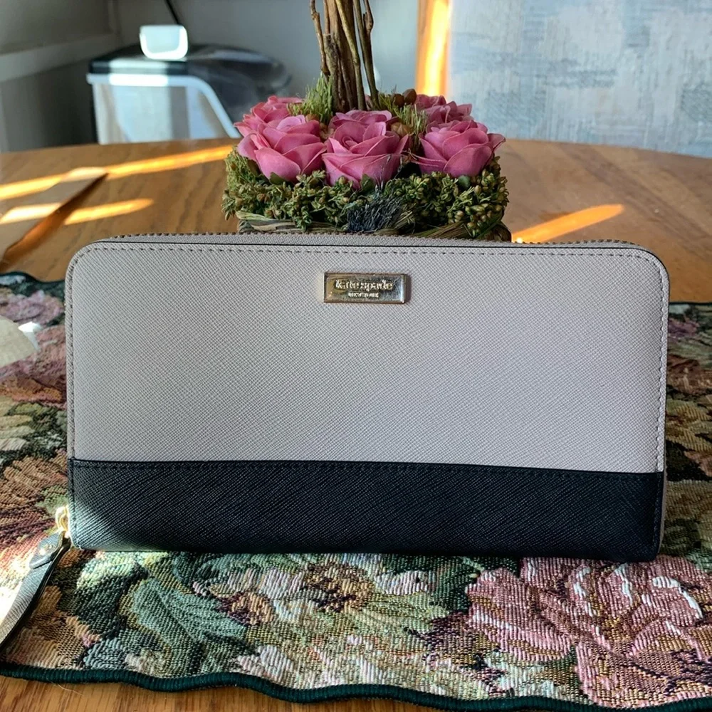 Kate Spade Leather Zip Around Wallet